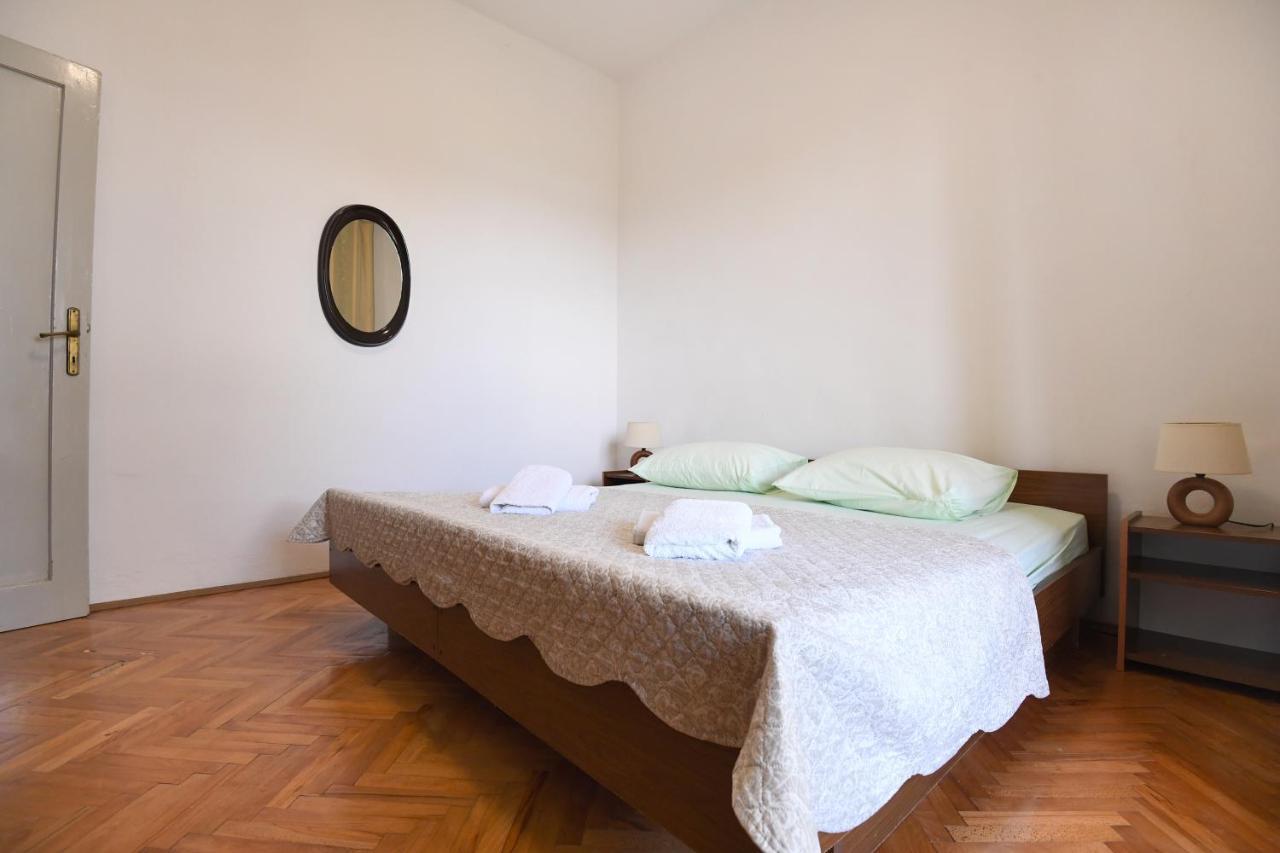 Apartmani Erna Pašman Extérieur photo