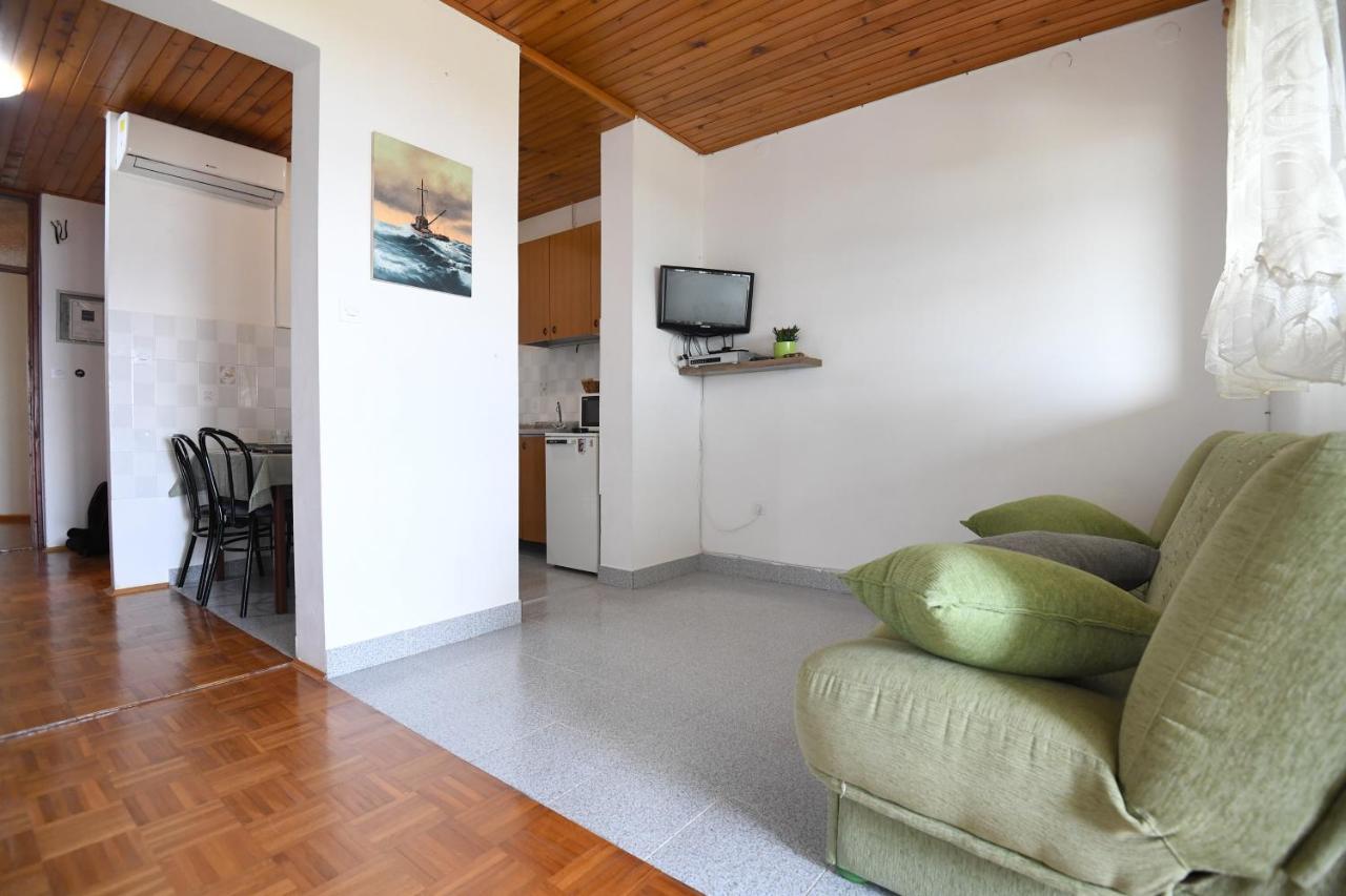 Apartmani Erna Pašman Extérieur photo